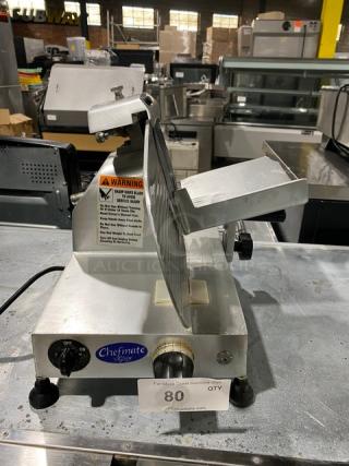 Globe Chefmate Series Commercial Electric Powered Countertop 9" Manual Gravity Feed Deli Meat Slicer! Model: GC9 SN: 911947! 115V 1 Phase! On Legs!