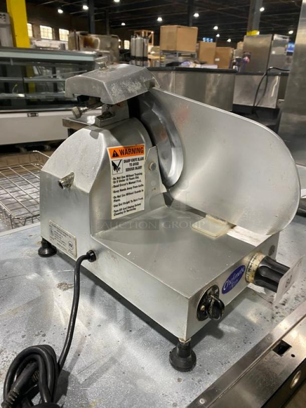 Globe Chefmate Series Commercial Electric Powered Countertop 9" Manual Gravity Feed Deli Meat Slicer! Model: GC9 SN: 911947! 115V 1 Phase! On Legs! - Image 3 of 6