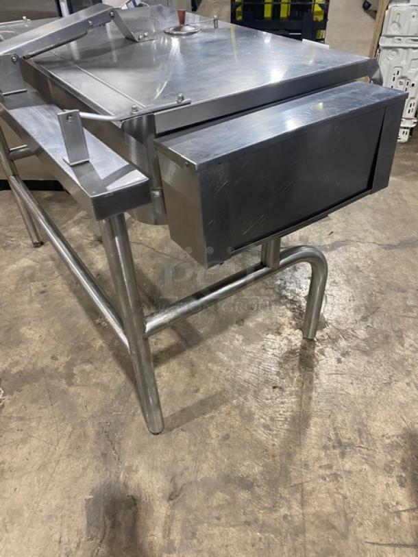 AMAZING! Groen Commercial Stainless Steel Electric Powered 40-Gal. Ultra Tilt Skillet/Tilted Braising Pan! 208V 3 Phase! On Legs! WORKING WHEN REMOVED! - Image 2 of 9