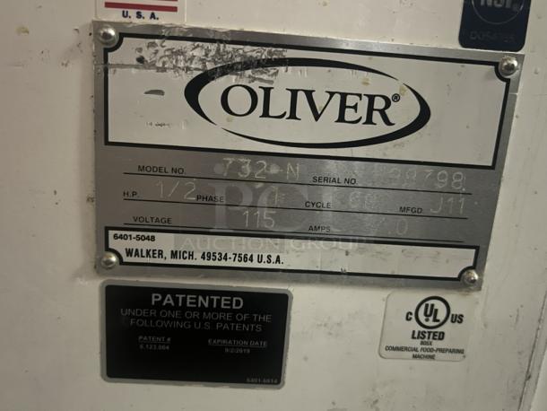 Working! Oliver Front Load Bread Slicer W/Stand
Model 732-N
Removed from Working Bakery - Image 4 of 6