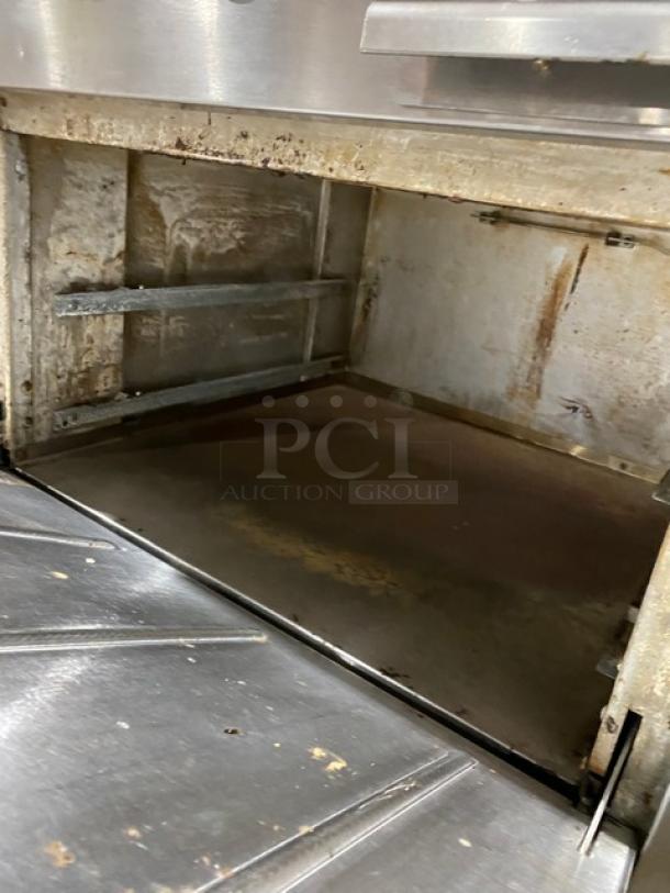 Therma-Tek Commercial Stainless Steel Natural Gas Powered Flat Griddle/2 Burner Split Top Range & Oven Combo! With Back Splash! Model: TMDS36-24G-2-1N SN: 11K02659C! On Legs! - Image 7 of 9