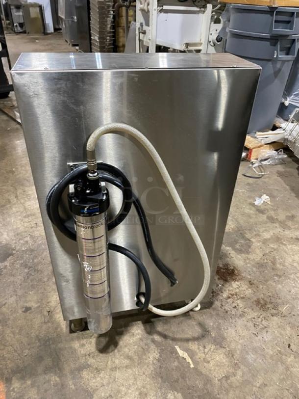 Fetco Commercial Stainless Steel Electric Powered Countertop Automatic Twin Coffee Brewer! With Hot Water Dispenser! Model: CBS-52H15 SN: 11286503A! 240V 1 Phase! On Legs! - Image 3 of 9
