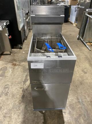 Pitco Commercial Stainless Steel Natural Gas Powered Deep Fat Fryer! With Back Splash & Basket Hanger! With Frying Baskets! On Casters!