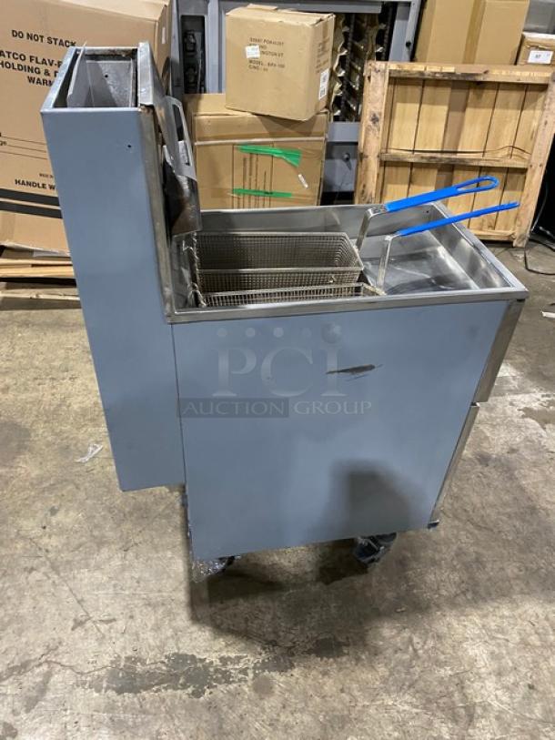 Pitco Commercial Stainless Steel Natural Gas Powered Deep Fat Fryer! With Back Splash & Basket Hanger! With Frying Baskets! On Casters! - Image 2 of 9