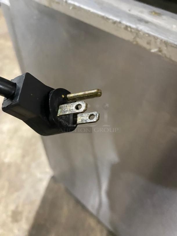 Delfield Commercial Stainless Steel Solid Single Door Undercounter Refrigerator! Model: 406CA-DHL-DD1 SN: 0508036102880-T! 115V 1 Phase! On Casters! - Image 7 of 7