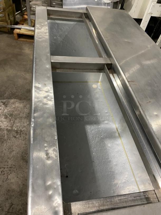 Summit Commercial White Manual Defrost Back Bar Chest Cooler! With Double Stainless Steel Sliding Lids! Model: SCFR100MAN SN: 2017-03-1083! 120V! On Legs! - Image 6 of 8