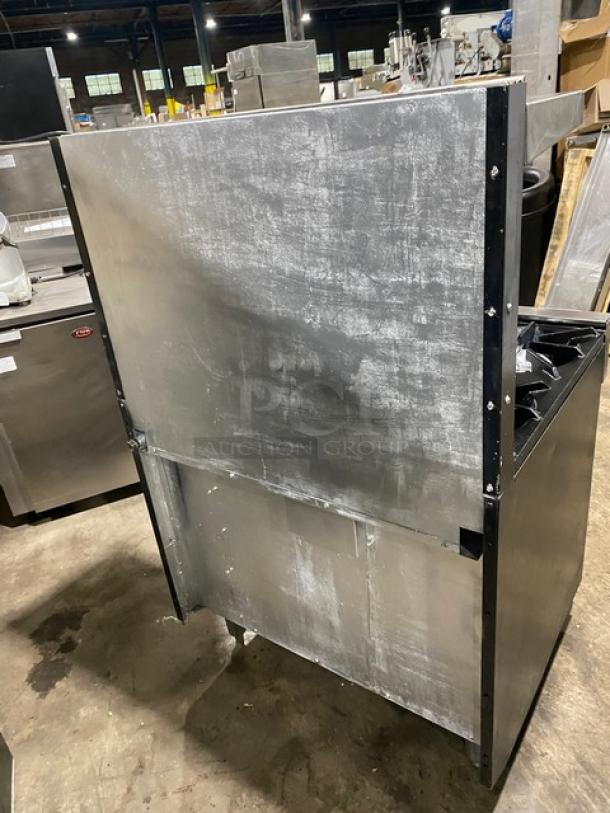Imperial Commercial Stainless Steel Natural Gas Powered 6 Burner Range/Oven Combo! With Back Splash & Overhead Salamander Shelf! With Wired Oven Rack! On Legs! - Image 4 of 9