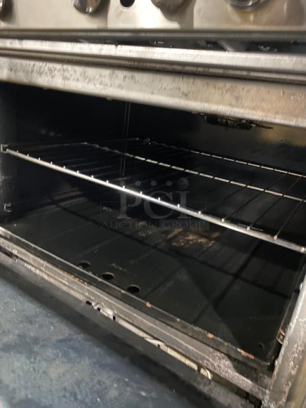 Imperial Commercial Stainless Steel Natural Gas Powered 6 Burner Range/Oven Combo! With Back Splash & Overhead Salamander Shelf! With Wired Oven Rack! On Legs! - Image 7 of 9