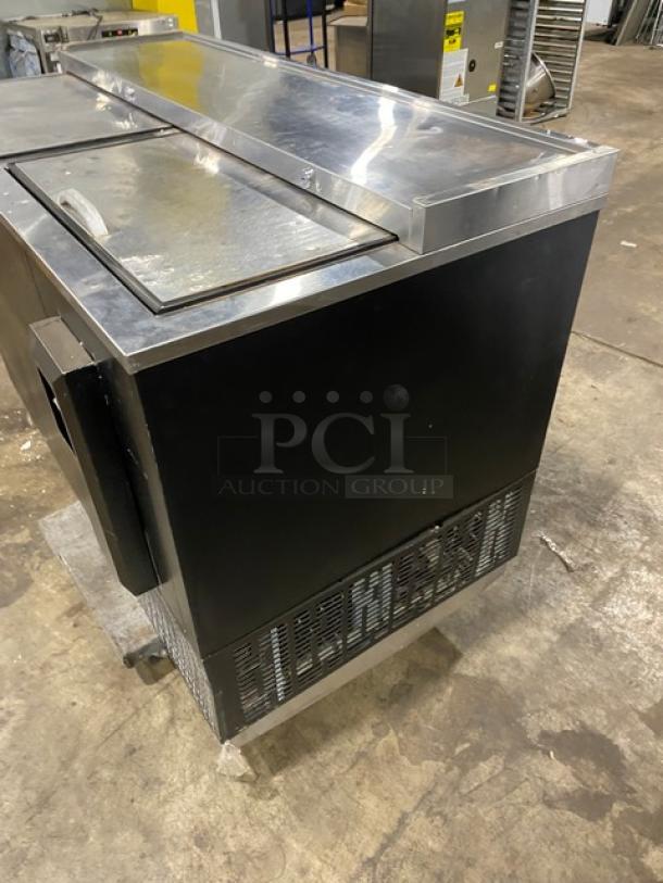 Blue Air Commercial Black Powder Coated Horizontal Bottle Cooler! With Double Stainless Steel Sliding Top Lids! Model: BBC-50B SN: EQQ-BABC50-0004! 115V 1 Phase! - Image 2 of 9