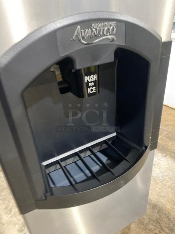 Manitowoc Commercial Stainless Steel Electric Powered Air-Cooled Modular Nugget Ice Making Machine Head/Avantco Push-Dispensing Ice Storage Bin Combo! Model: RNS0308A SN: M07759212016! 115V 1 Phase! On Legs! - Image 5 of 8