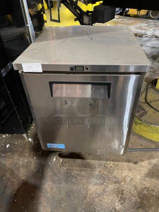 Turbo Air M3 Series Commercial Stainless Steel Solid Single Door Undercounter Worktop Refrigerator! With Poly Coated Wire Rack! Model: MUR-28 SN: MU2R804346! 115V!