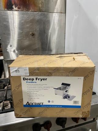 BRAND NEW! Adcraft Commercial Stainless Steel Electric Powered Countertop 15 Lb. Deep Fat Fryer! With Thermostatic Control! Model: DF-6L!