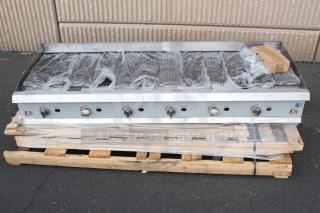 BRAND NEW! Cooking Performance Group CR-CPG-72-NL 72" Gas Radiant Charbroiler - 240,000 BTU	Serial Number: 24050033793. Unit is out of original packaging and has minor denting and scuff marks. Grates are still in plastic wrap.