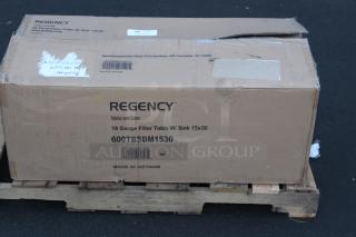 BRAND NEW IN THE BOX!! Regency 600TBSDM1530 30" x 15" 18 Gauge Type 304 Stainless Steel Filler Table with Drop-In Sink