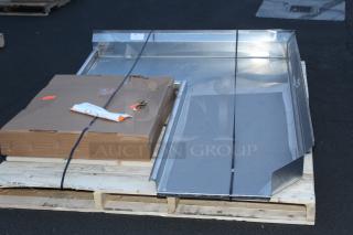 BRAND NEW SCRATCH-N-DENT! Eagle Group CDTCL-84-16/4 84" Left Side 16 Gauge, Type 430 Stainless Steel Clean L-Shape Dishtable. Serial Number: 2505231188