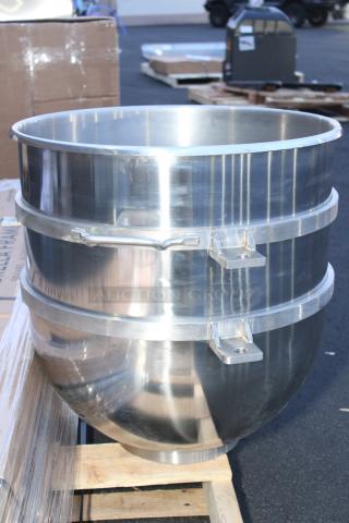 BRAND NEW, IN PERFECT CONDITION!!! Hobart BOWL-HL140 Legacy 140 Qt. Stainless Steel Mixing Bowl. Out of original packaging. NO IMPERFECTIONS!