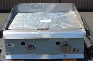 BRAND NEW SCRATCH-N-DENT! Cooking Performance Group GT-CPG-24-NL 24" Gas Countertop Griddle with Flame Failure Protection and Thermostatic Controls - 60,000 BTU. Serial Number: 2412009760.