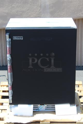 BRAND NEW! IN WORKING ORDER!! Perlick HD24RS4 24" Black Shallow Depth Single Door Undercounter Refrigerator. S/N: 2405060038B