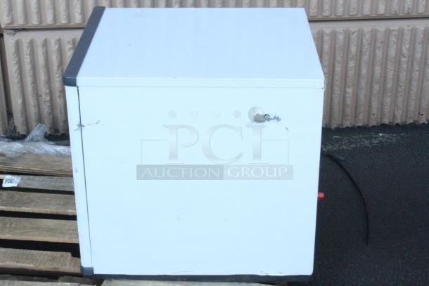 BRAND NEW! Scotsman NS0622A-1B Prodigy® Plus Series 22" Air Cooled Nugget Ice Machine - 643 lb., 115 Volts	16 Amps	1 Phase. S/N: 24111320015573. Minor scuff marks. See photos. - Image 2 of 8