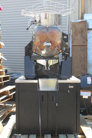 BRAND NEW SCRATCH-N-DENT! Zumex 08818 Speed Up All-in-One High Capacity Automatic Feed Juicer with Wide Black Podium - 40 Fruits / Minute, 115 Volts	2.7 Amps	1 Phase	320 Watts. S/N: 495144