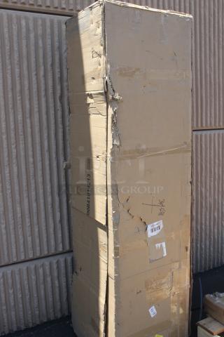 BRAND NEW IN THE BOX! Regency 600B41014213 4 Bowl Underbar Sink with Two Drainboards - 72" x 18 3/4". Box is damaged. Unit may have scratching and denting.
