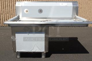 BRAND NEW SCRATCH-N-DENT! Regency 600S1162018R 36 1/2" 16 Gauge Stainless Steel One Compartment Commercial Sink and 1 Drainboard - 16" x 20" x 12" Bowl - Right Drainboard. Sink Component Only.
