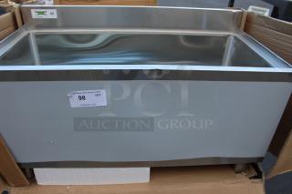 BRAND NEW SCRATCH-N-DENT! Regency 600IB1836 18" x 36" Underbar Ice Bin - 119 lb. Packaging is damaged. Unit has minor denting. May be missing parts.