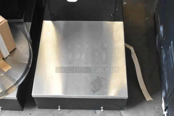 Brand new scratch and dent Cecilware LTB-105-1R countertop iced tea machine with poly brew basket. 120V, 1 phase.
