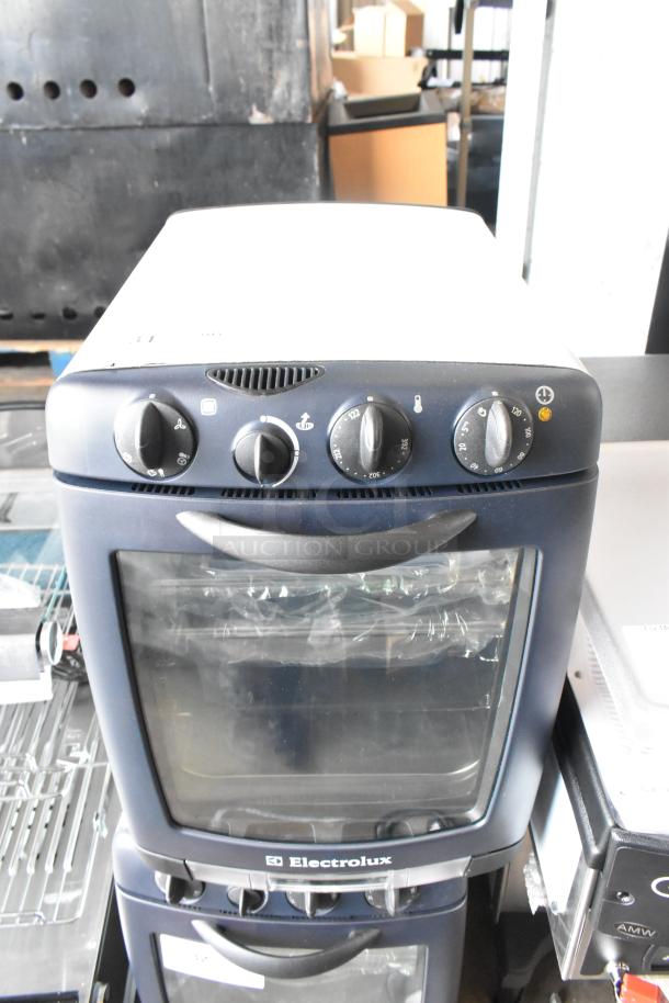 Electrolux OTS100 Metal Mini Combi Steamer, brand new, scratch and dent, 110V, 1 Phase, countertop model with control knobs.
