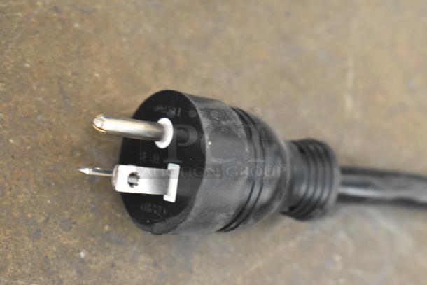 Electrolux OTS100 Mini Combi Steamer plug, 110V, 1 phase. Slight visible imperfections, otherwise brand new.