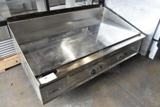 Keating Miraclean ABX3D countertop gas griddle, chrome top, stainless steel, thermostatic controls, excellent condition.