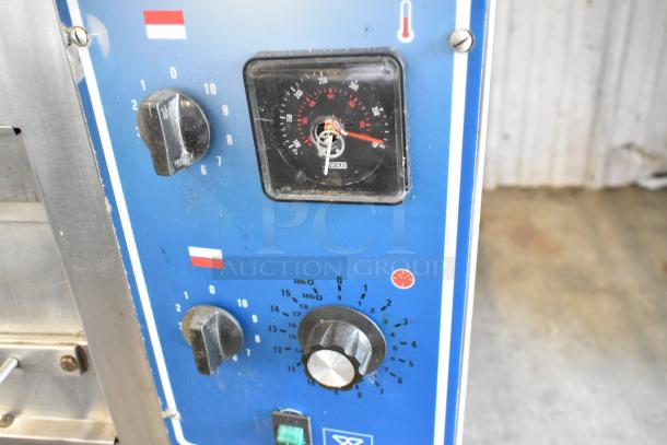 2021 Bakers Pride EP-2-2828 SuperDeck pizza oven controls; 208 volts, 1 phase; stainless steel; broken cooking stones.