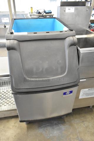 Manitowoc D320 Stainless Steel Commercial Ice Bin. - Item #1199382