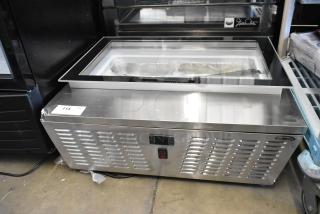 BRAND NEW SCRATCH AND DENT! KoolMore KM-CGD-8HP Stainless Steel Countertop Ice Cream Display case with 4 Pans and Glass Sneeze Guard. See Pictures For Broken Glass. 110-120 Volts, 1 Phase. - Item #1199391