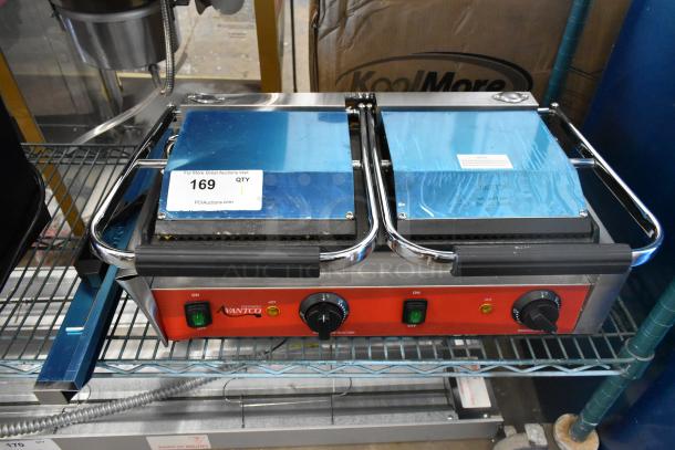 Brand new Avantco 177PG400GS stainless steel dual panini grill, grooved top, smooth bottom, 19 5/8"x9 1/8" surface, 120V.