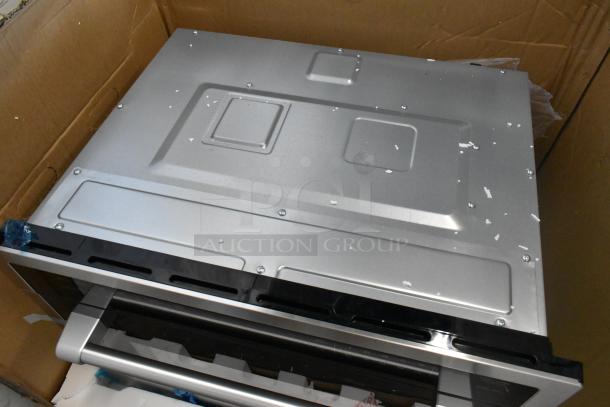 BRAND NEW KoolMore KM-CWO24-SS stainless steel convection oven with microwave, 1.5 cu. ft., scratch and dent, 2025 model.