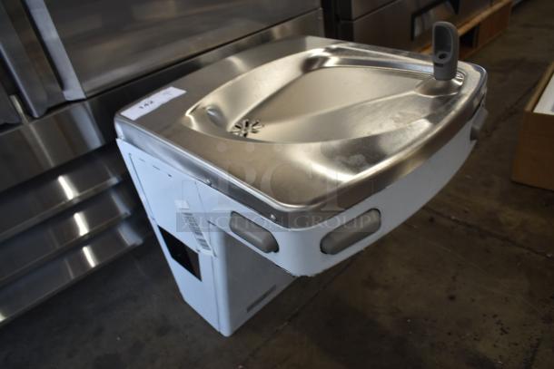 Oasis Stainless Steel Wall Mount Water Fountain. - Image 2 of 8