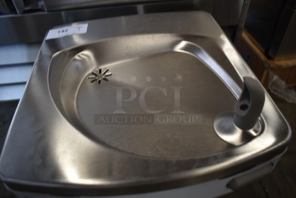 Oasis Stainless Steel Wall Mount Water Fountain. - Image 5 of 8