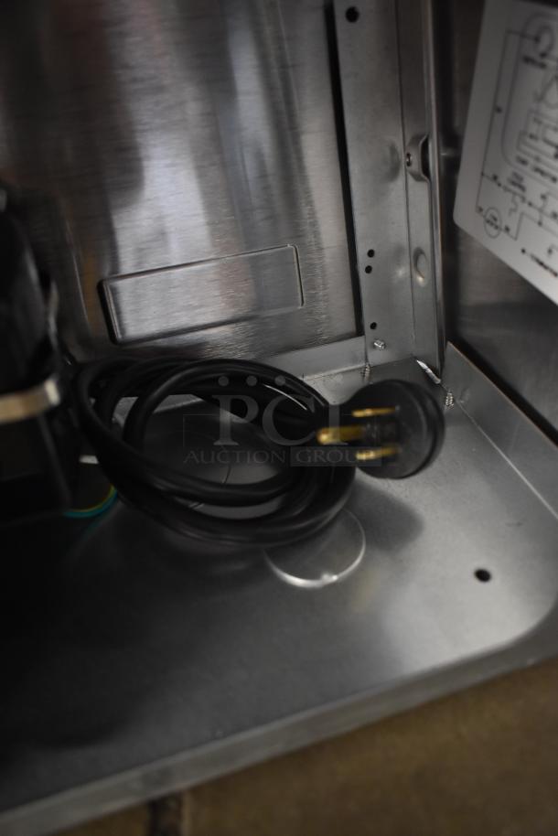 Oasis Stainless Steel Wall Mount Water Fountain. - Image 8 of 8