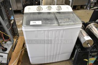 Washing Machine. 110 Volts, 1 Phase.