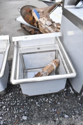 BRAND NEW SCRATCH AND DENT! Steelton 522US1816 18" x 16" Utility Sink for 1 Single-Inlet Faucet
