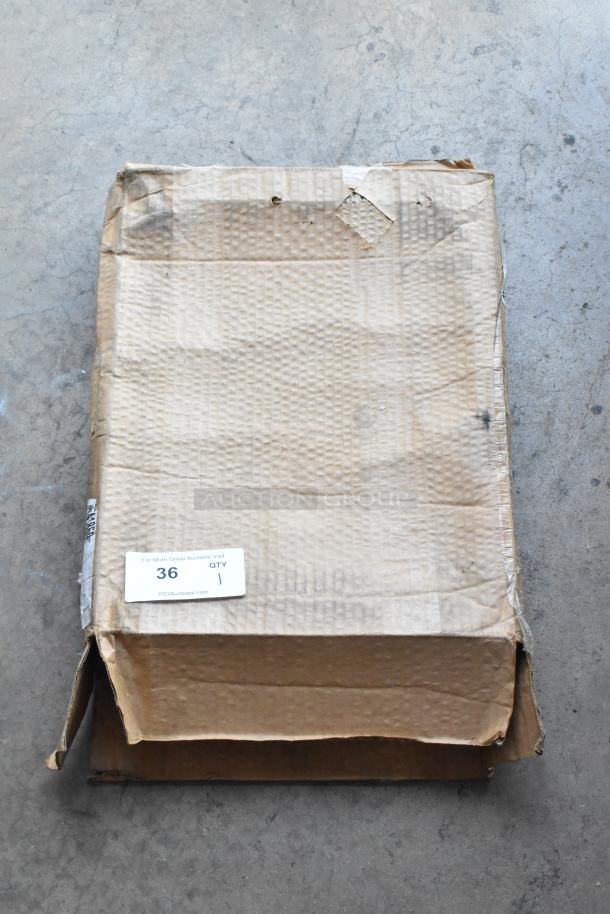 BRAND NEW SCRATCH AND DENT! Box of 12 Carlisle CT141859 Cafe 14" x 18" Slate Blue Standard Plastic Fast Food Tray - 12/Case - Image 3 of 7