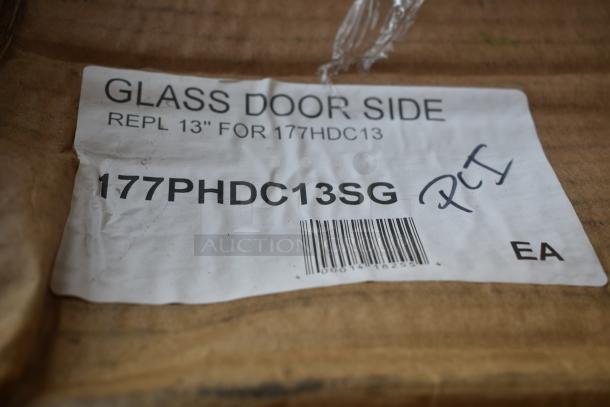 BRAND NEW SCRATCH AND DENT! Avantco 177PHDC13SG 13" Glass Side Door for HDC-13 Heated Display Case - Image 3 of 4