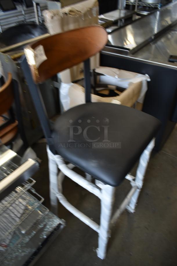 2 BRAND NEW SCRATCH AND DENT! Items; Bar Height Chair; 1 w/ Wooden Back Rest and Black Seat Cushion. 2 Times Your Bid! - Image 2 of 6