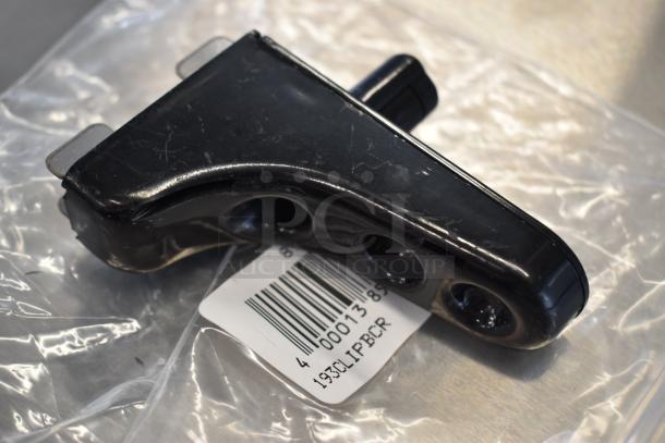 BRAND NEW SCRATCH AND DENT! Avantco 193CLIPBCR Shelf Clip for BCR-15-HC Refrigerated Display Case - Image 3 of 6