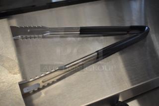 24 BRAND NEW SCRATCH AND DENT! Fourté 483CGRT12 12" Black Coated Handle Stainless Steel Grill Grip Tongs. 24 Times Your Bid!