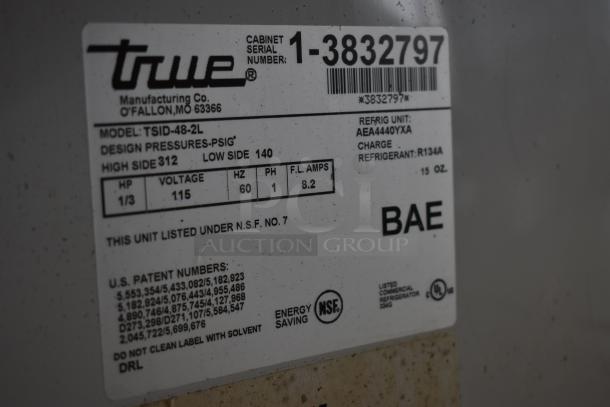 True TSID-48-2L Metal Commercial Floor Style Deli Display Case Merchandiser. 115 Volts, 1 Phase. Tested and Powers On But Does Not Get Cold - Image 6 of 7