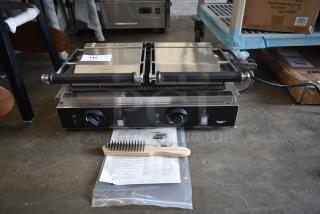 BRAND NEW SCRATCH AND DENT! 2024 Vollrath TSI8002 PSG4-DG208240 Double Cast Iron Panini Grill with Grooved Plates - 19" x 9" Cooking Surface. 208-240 Volts, 1 Phase.