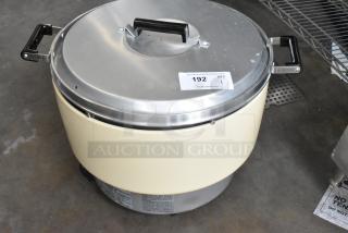 Rinnai RER-55AS-N Metal Countertop Natural Gas Powered Rice Cooker. 35,000 BTU.