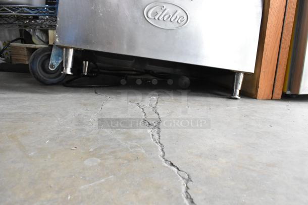 Globe PF32E Metal Commercial Countertop Electric Powered 2 Bay Fryer w/ 2 Metal Fry Baskets. 208-240 Volts. - Image 7 of 10